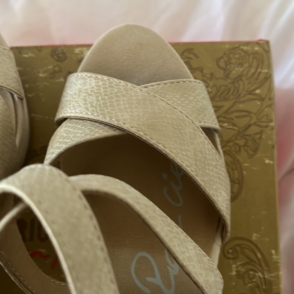 American Rag Wedges - Picture 5 of 9